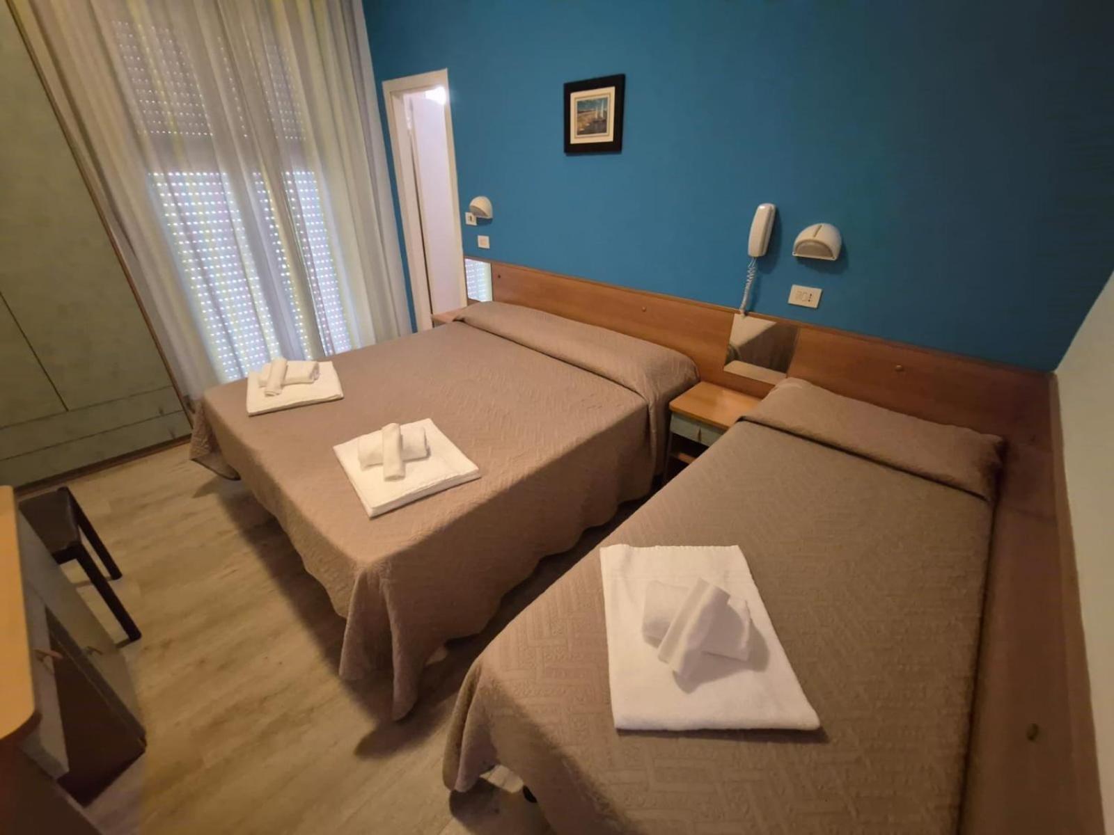Hotel Rex 미사노아드리아티코 외부 사진