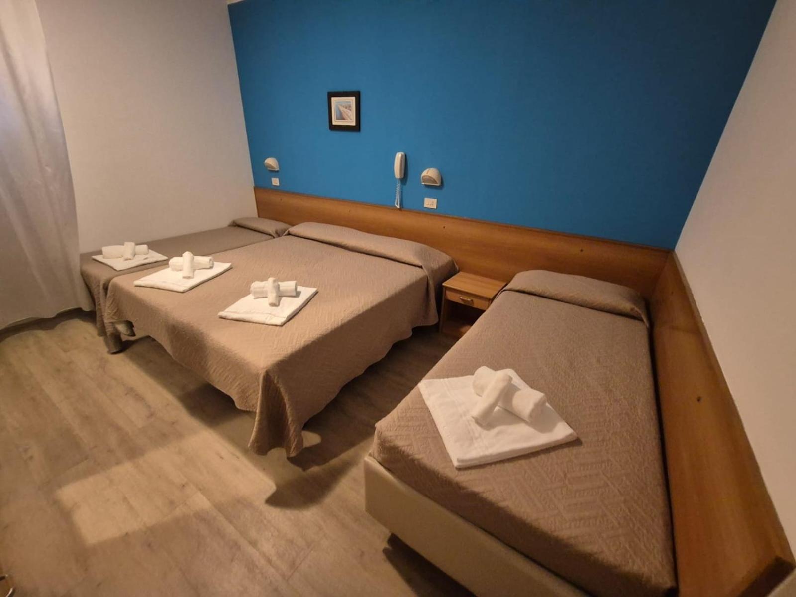 Hotel Rex 미사노아드리아티코 외부 사진